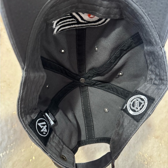 Flyers hat - Picture 2 of 3